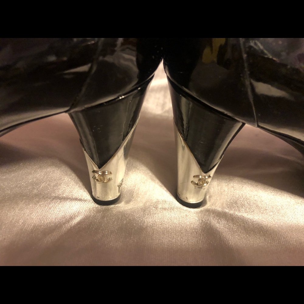 Chanel Shoes - Picture 3 of 10